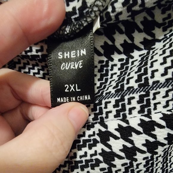 SHEIN Unity Plus Glen Plaid Leggings for Any Occasion - Picture 5 of 5
